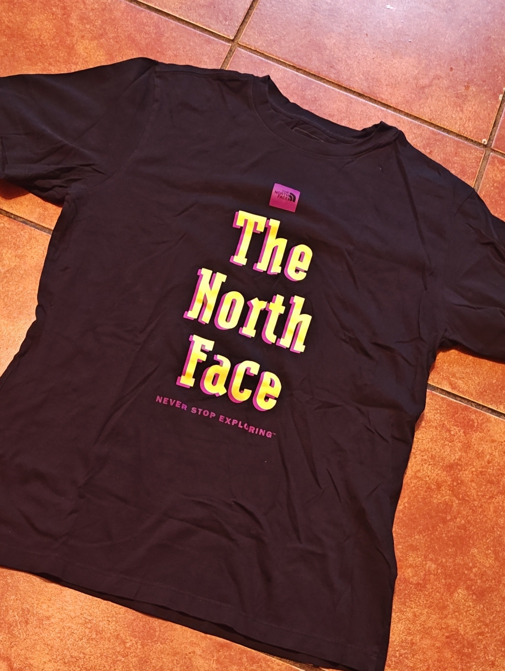 The North Face Men’s Black Logo Graphic T‑Shirt